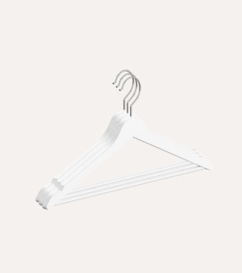 Set de 3 Perchas Básicas de Madera